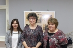 Više od igre autorke i Kamelija u sredini